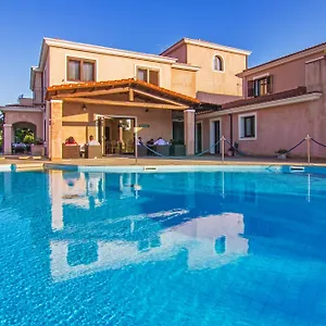 4* Hotel La Perla
